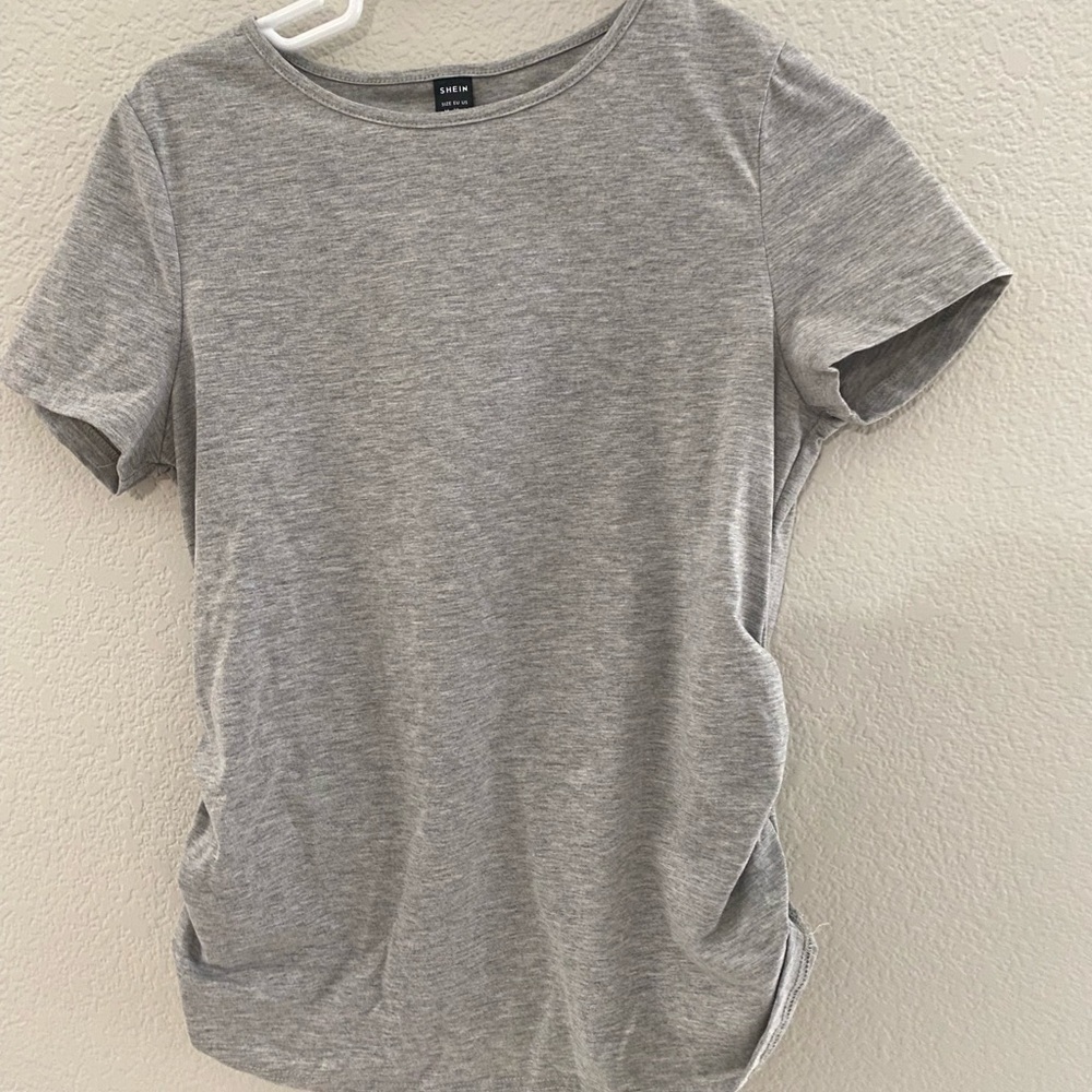 Gray Shein Maternity Shirt. Barely worn. Pet & smoke free home!